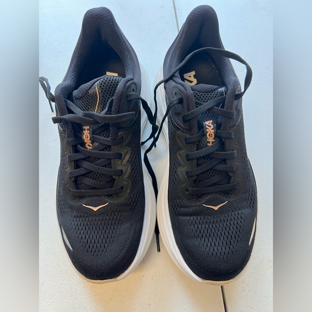 Hoka Bondi 9